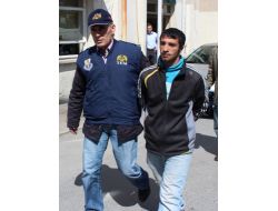 Antalya'dan İzmir'e Geldi Otobüs Yakıp Geri Döndü