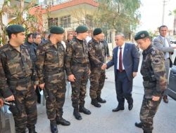 Emniyet Müdürü Yılmaz, Şehit Evini Ziyaret Etti