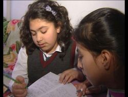 Raporlu Arkadaşlarına Her Gün Evde Ders Çalıştırıyorlar