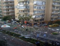 Çiğ Köftecide Meydana Gelen Patlama Maddi Hasara Yol Açtı!
