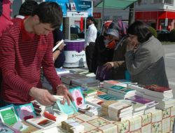 Semerkand Fakir Öğrenciler Yararına Kermes Açtı