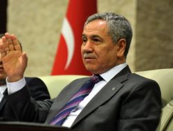 Arınç: Bu Dönemin Sonunda Siyasetten Uzak Kalmayı Tercih Ederim