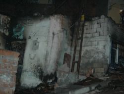 Kağıthane'de Yanan Gecekonduda 3 Yaşındaki Çocuk Öldü