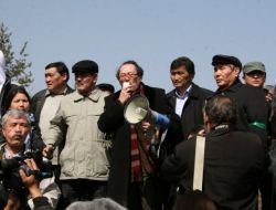 Kazakistan’da Muhalefet Yine Sokaklara İndi