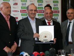 Bakan Bayraktar: Bizim Belediyelerden Yetki Falan Aldığımız Yok