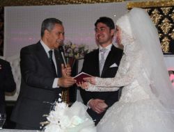 ARINÇ NİKAH ŞAHİDİ OLDU