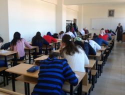 Üniversiteye Hazırlanan Öğrencilere Sınav Provası