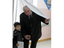Güney Osetya’da Seçim İkinci Tura Kaldı