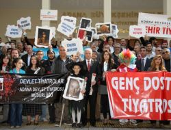 Dünya Tiyatro Günü Adana'da Da Çeşitli Etkinliklerle Kutlanıyor