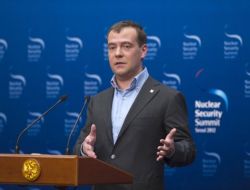 Medvedev’den Abd Başkan Adayına