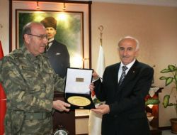 Kıvrıkoğlu, Kilis'te İncelemelerde Bulundu!