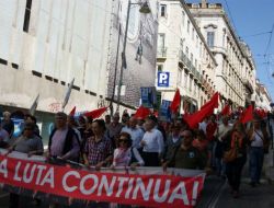Portekiz'de İşten Çıkartmaları Kolaylaştıracak Önlemler Protesto Edildi