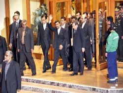 İran Cumhurbaşkanı Ahmedinejad Ülkesine Döndü