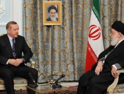 Hamaney: Bölgedeki Gelişmeler İslam Ve Müslümanlardan Yana