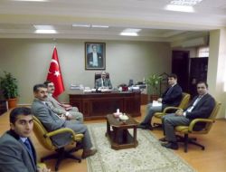 Eğitim-bir-sen Üyeleri, Vali Çınar'ı Ziyaret Etti