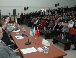 Selçuk Üniversitesi'nde Yeni Anayasa Paneli