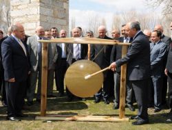 Valilerden 1700 Yıllık Borsada Gong Vuruşu