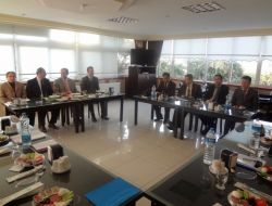 Edremit’teki Lise Müdürleri Meselelerini Konuştu