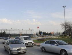 ÇANAKKALE’DE SINAV KUYRUĞU