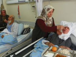 Hırsız, 4 Bin Lirayla Yetinmeyerek, Yaşlı Çifti Hastanelik Etti