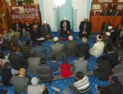 İleri Yaşlarına Rağmen Kısa Sürede Kur’an-ı Kerim Okumayı Öğrendiler