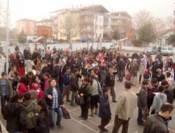 Özel İlköğretim Okulunun 95 Kişilik Boş Kontenjanı İçin 3 Bin Kişi Yarıştı