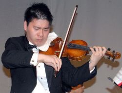 Güney Koreli Kwun'dan Kayserililere Keman Ziyafeti