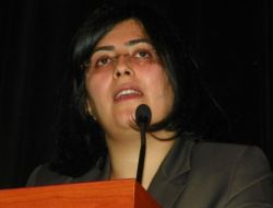 Ergenlikte Çocuk 'Sen Büyüdün' Denilerek Yalnız Bırakılmamalı