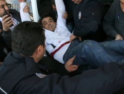 Polisten Kaçarken Damdan Düştü