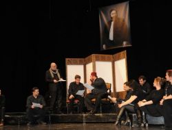 Ahmet Vefik Paşa Tiyatro İle Anıldı