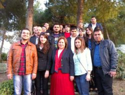 Topladıkları Kalemlerle Sevgi Köprüsü Kurdular