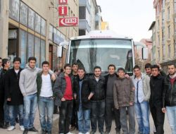 Fem Öğrencileri Ygs Sonrası Stres Attı