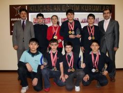 Akansu Koleji Öğrencileri, Matematik Olimpiyatları’ndan 6 Madalya İle Döndü
