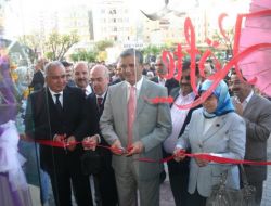 Bahar Hanımlar Derneği Öğrenciler Yararına Kermes Açtı