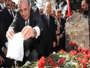 Başbuğ, 15. yılında dualarla anıldı!