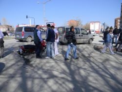 Motosiklet Sürücüsü Yaralandı