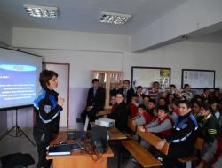 Öğrencilere Polislik Mesleği Tanıtıldı