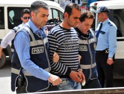 Parasını Gaspetmekle Suçladığı Kişinin Ağabeyini Öldürdü