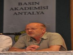 Alman Gazeteci: Gazeteciliği Kazanç Kaynağı Olarak Görenler Basının Sonunu Hazırlayacaktır!