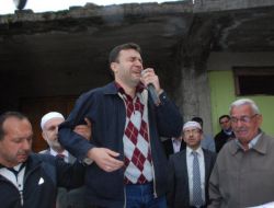 Annesine Helallik İsterken Sinir Krizi Geçirdi