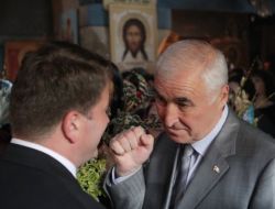 Güney Osetya Seçimlerini Tibilov Kazandı