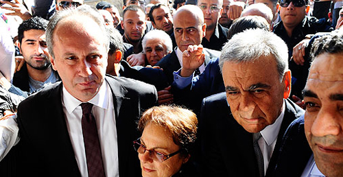 -İZMİR’DE MİTİNG GİBİ YARGILAMA-