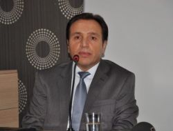 Prof. Karakaş: Halkın Beklentisini Karşılamak Polisin İşini Kolaylaştırır