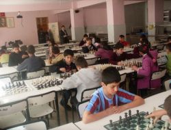 Pınarcık Dağdibi İlköğretim Okulu Satrançta Birinci Oldu