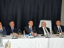 Antalya Valisi Ve Vekilleri Değerlendirme Toplantısı Yaptı