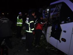 Aksaray'da Kaza: 3 Ölü, 35 Yaralı