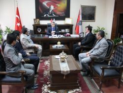 Karsiad Üyelerinden Emniyet Mensuplarına Gül