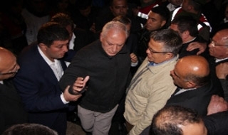 Haberal kaçmasın diye 22 asker peşinde..