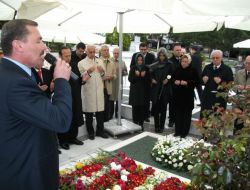 Sakıp Sabancı, Mezarı Başında Anıldı!