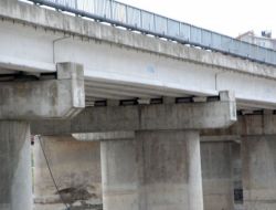 Yeni Köprü 'Çatlak Olduğu' İddiası Üzerine Trafiğe Kapatıldı